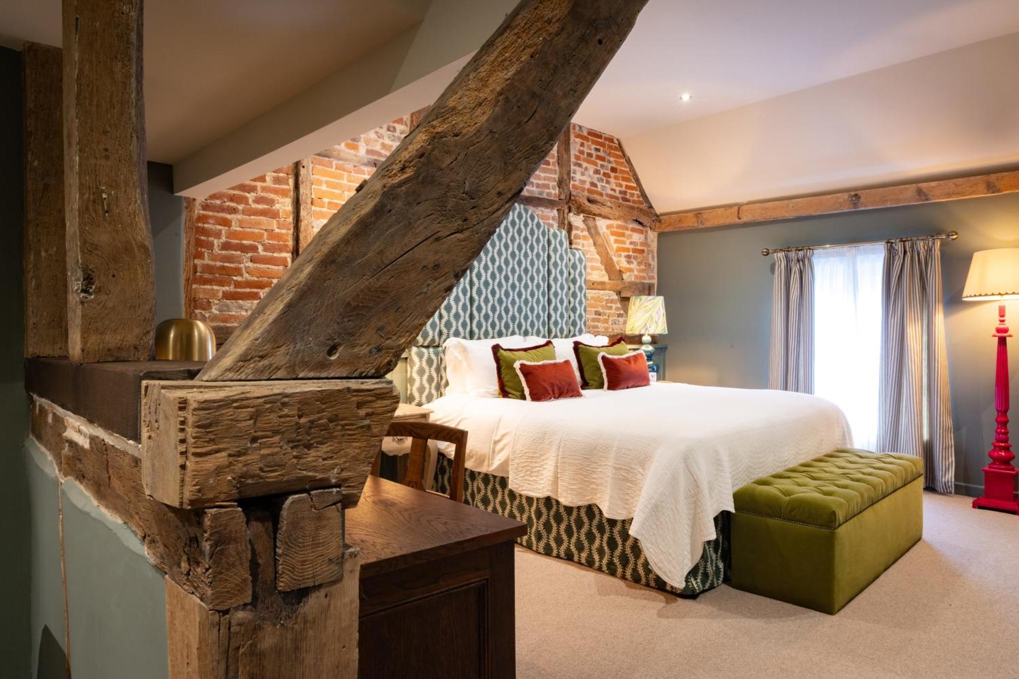 The Coat And Bear - A Heartwood Inn นิวเบอรี ภายนอก รูปภาพ
